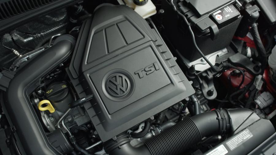 Моторный отсек Volkswagen Nivus 200 TSI 2020 года  (LA) (фото 2 из 5)
